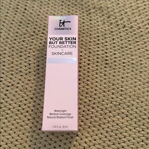 IT COSMETICS Your Skin But Better Foundation + Skincare-Tan Warm 44